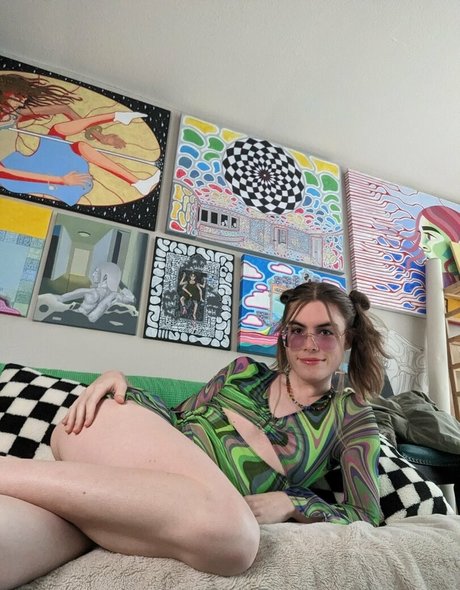 Nayomo nudes model image