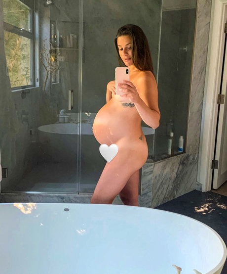 Lea Michele nude star img