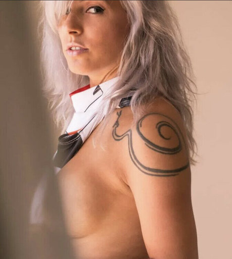 Dani Botan art star image