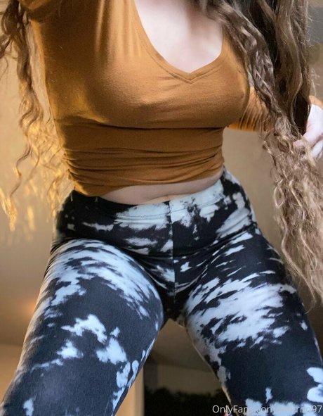 ella inferno model hd img