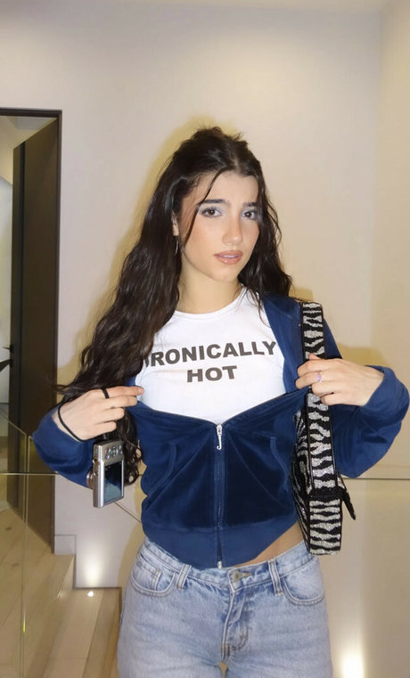 Charli D Amelio nudes star images