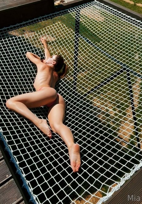 miabandini69 top actress pics