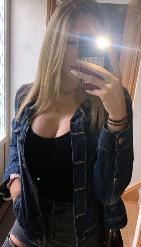 Caitlin Beevers model pornographic img