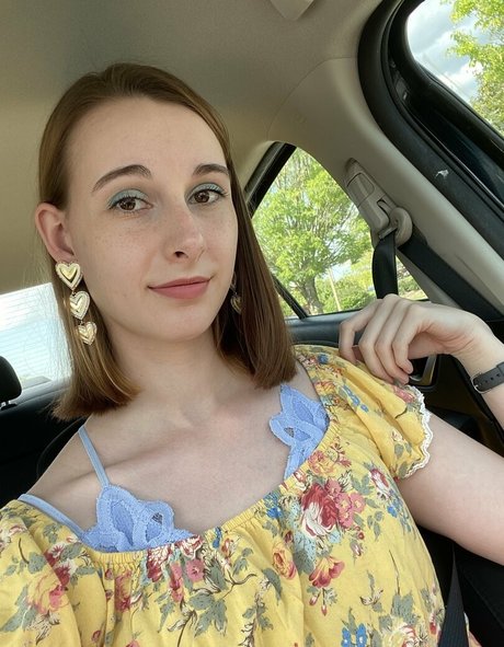 blissfulellie perfect actress img