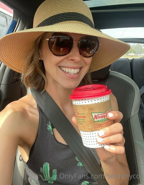 serenitycox nudes star gallery