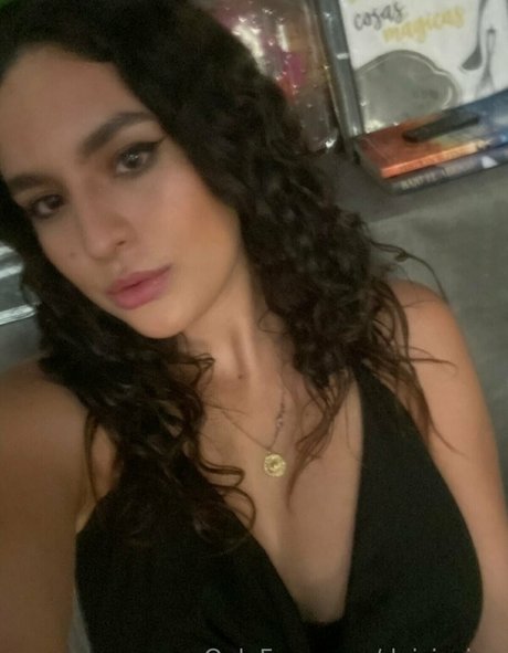 daisiesinn star naked gallery