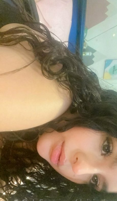 daisiesinn pornstar adult pics