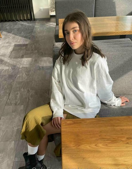 crazy luuuuuna model nude img