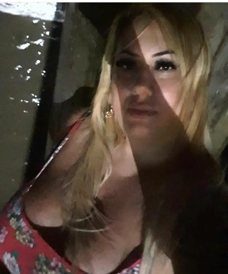 blonde maria xxx star img