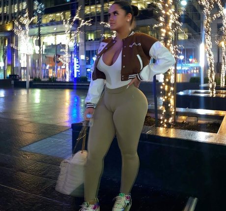 Viphanaaels pornstar nudes photo