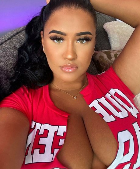 Viphanaaels pornstar hot image