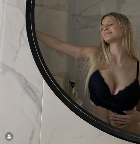 Sol Aguilera model perfect galleries