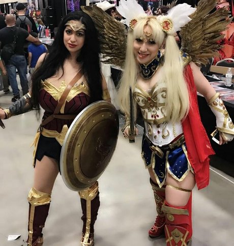 Jennifer Cortez nude model pictures