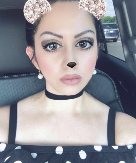 Jennifer Cortez top model pic