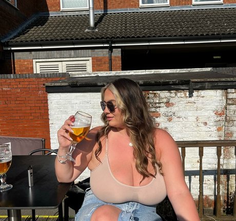 chelsea leigh nude pornstar galleries