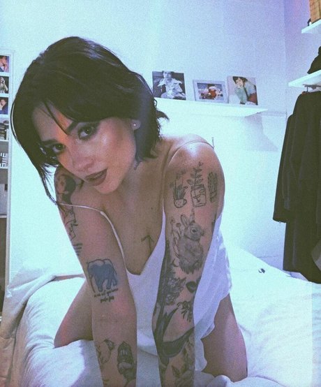 Delfi Peralta star hot galleries