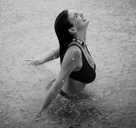 Isabella Abell naked pornstar archive