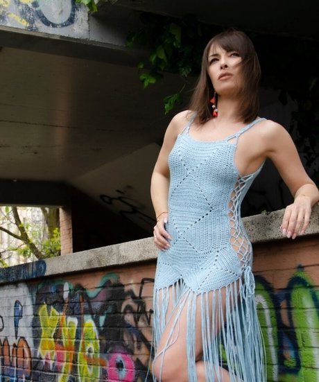 Sheila Capriolo star art pics