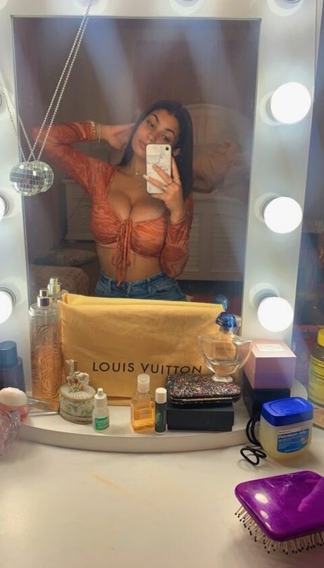 Nicole Fatone nude pornstar image