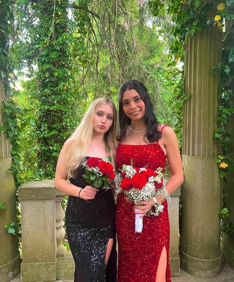 Nicole Fatone erotic star galleries