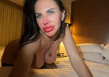 piperpressmn sexy pornstar pics