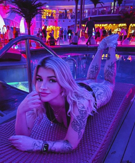 Kunshikitty hot actress images