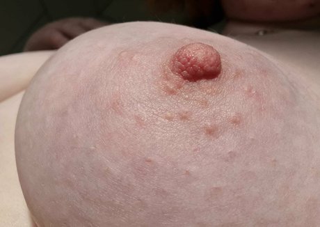 maebry model high quality image