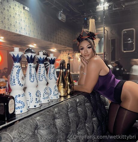 wetkittybri pretty pornstar photo