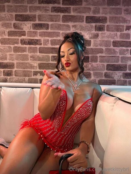 wetkittybri model pretty pics