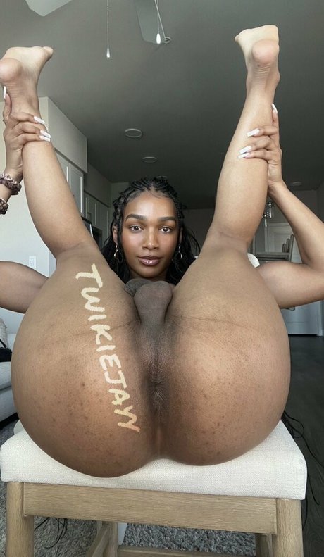 twikiejayy model adult photo