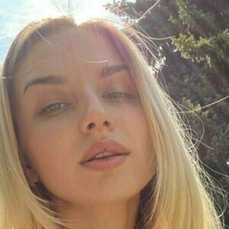 lana ocean pretty actress photos