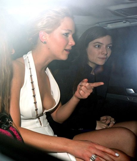 Jennifer Lawrence nice star images