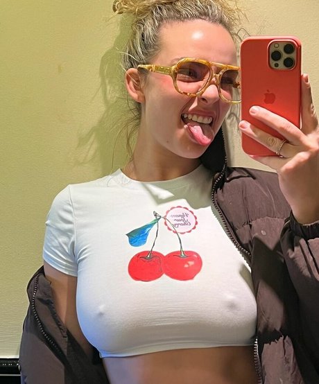 Abbie Chatfield star porn picture