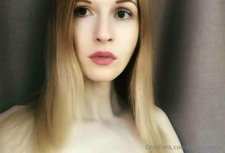 ts avy white xxx model gallery