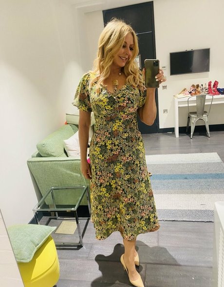 Carol Vorderman star sexy image