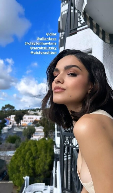 Rachel Zegler nude model pic