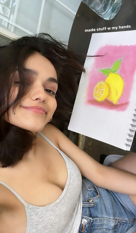 Rachel Zegler star archive