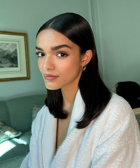 Rachel Zegler model nice gallery