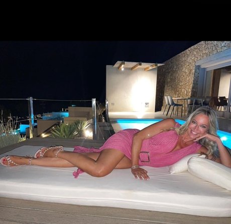 Elena Mici erotic star image