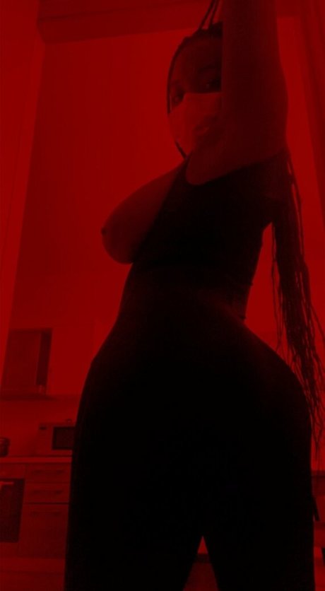 Inurgutss pornstar hd pic