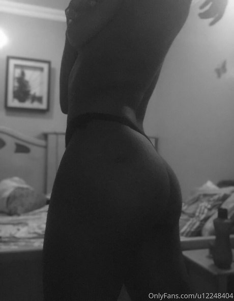 Inurgutss sexy model image