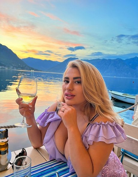 heavenkarina1 hot pornstar picture