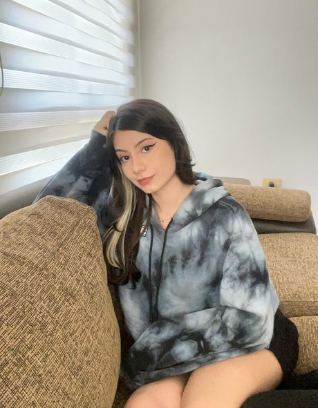 Yayahuz star erotic photos