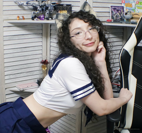 itwhiskarafterdark xxx model photo