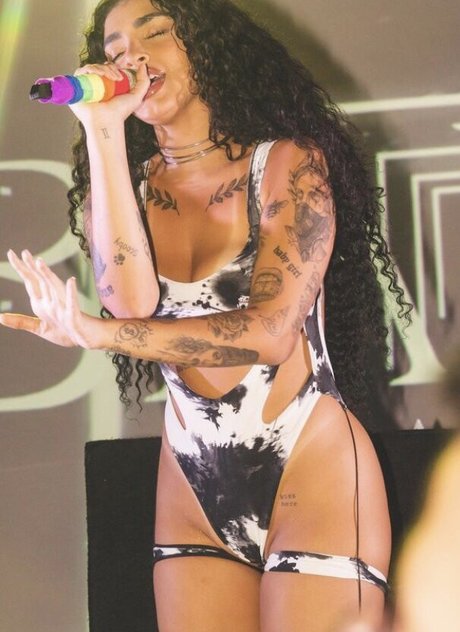 biancaoficial erotic actress pic