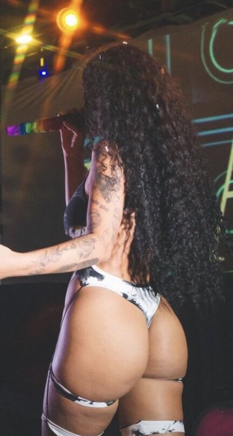 biancaoficial model erotic photos