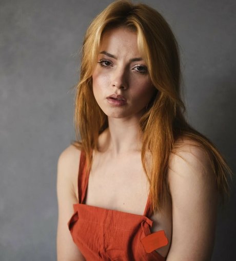 Sophie Ia Sage model erotic galleries