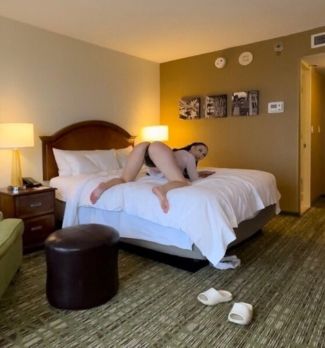 Auhneesh Nicole star adult image