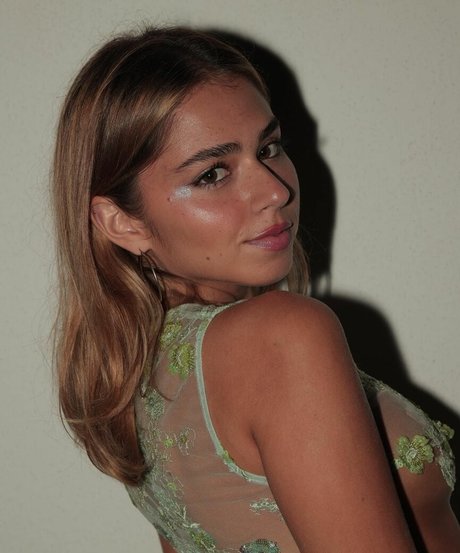 Sofia Barbosa nude star pics