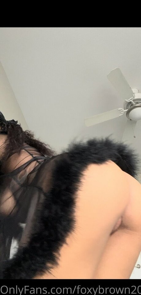 foxybrown20 free nude model pic